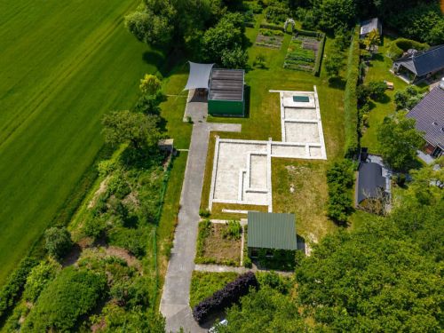Perceel van 4.600 m² met omgevingsvergunning voor een vrijstaande woning